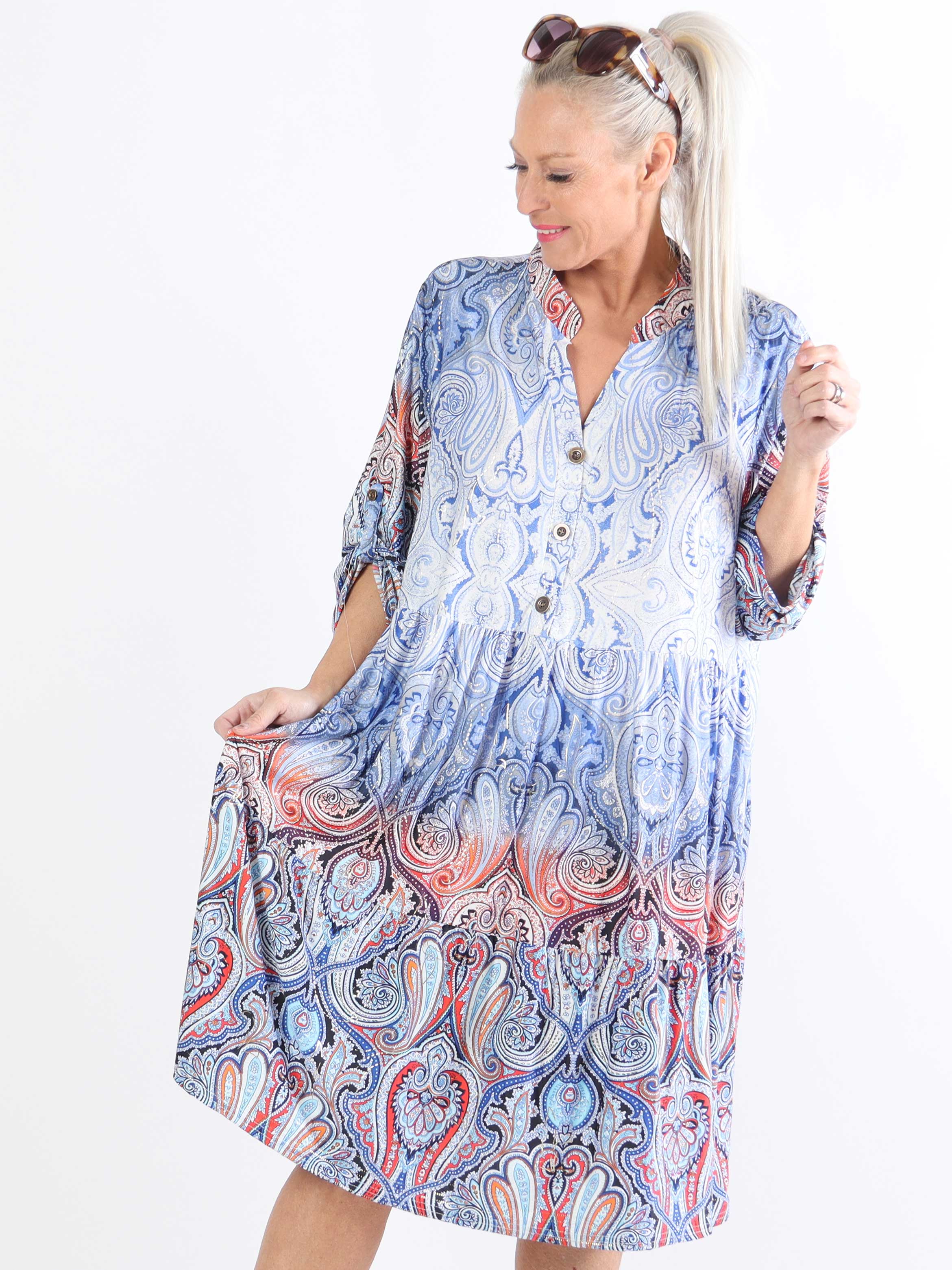 Milano Tamaria Midi - Kjole i plus size i fint print i lag på lag look